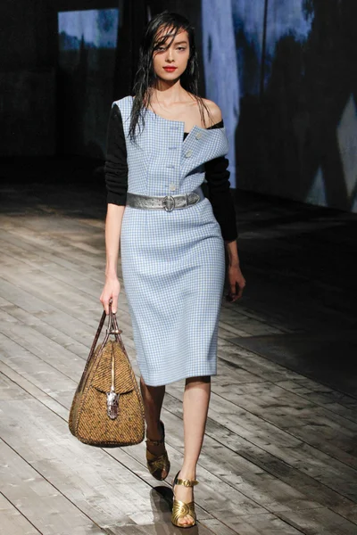Look 38